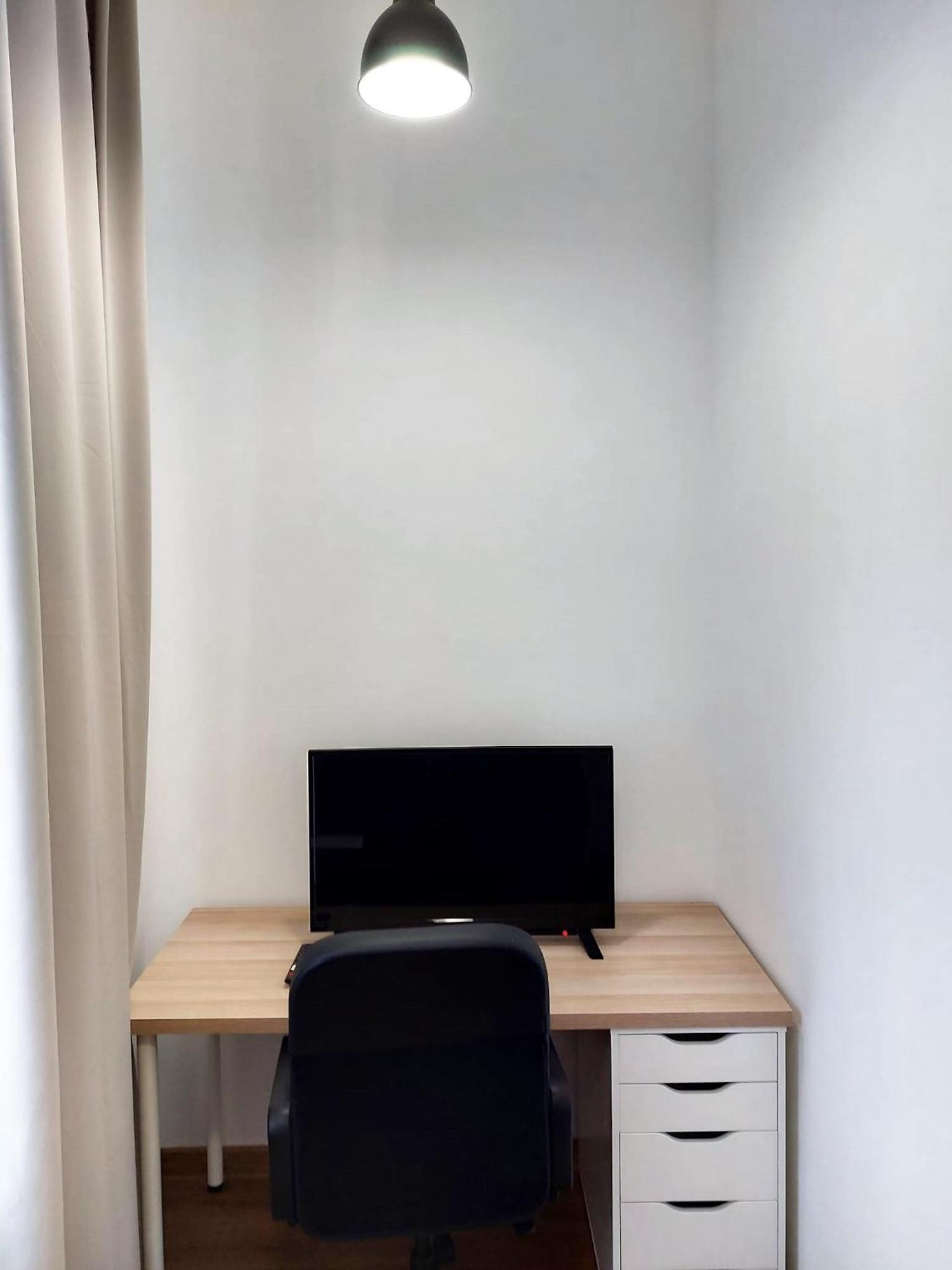 Old Town Stage Apartment One คราคูฟ ภายนอก รูปภาพ