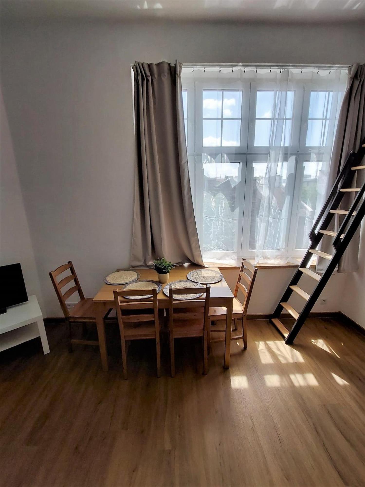Old Town Stage Apartment One คราคูฟ ภายนอก รูปภาพ