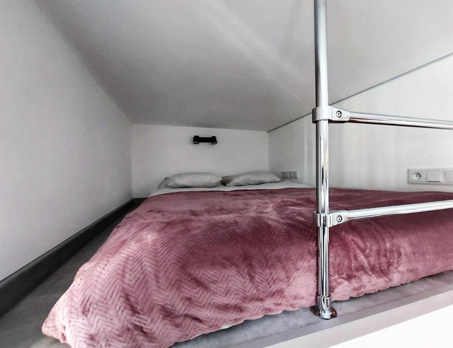 Old Town Stage Apartment One คราคูฟ ภายนอก รูปภาพ