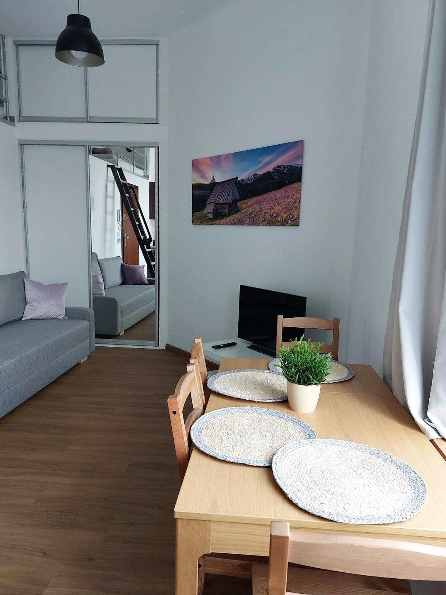 Old Town Stage Apartment One คราคูฟ ภายนอก รูปภาพ
