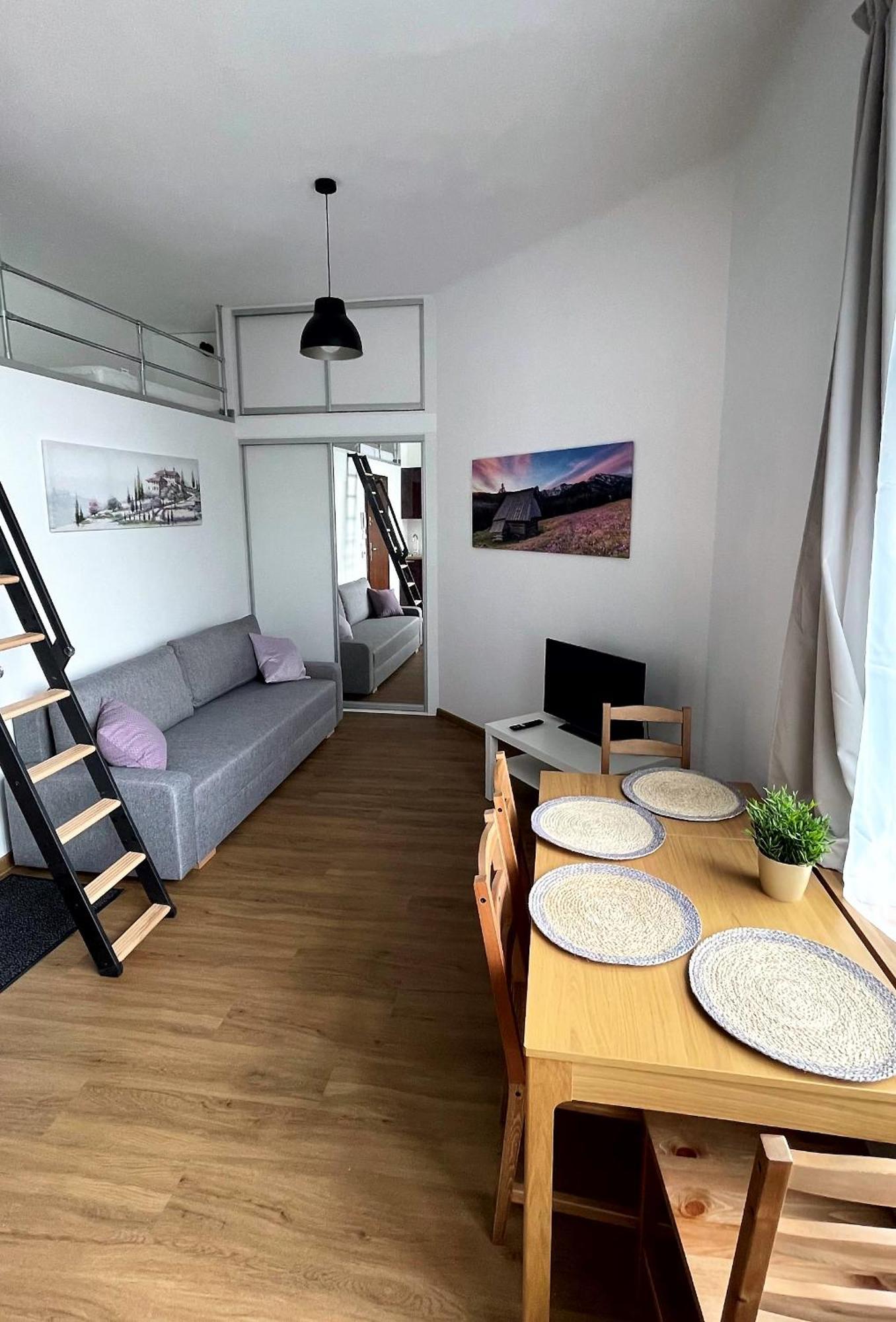 Old Town Stage Apartment One คราคูฟ ภายนอก รูปภาพ
