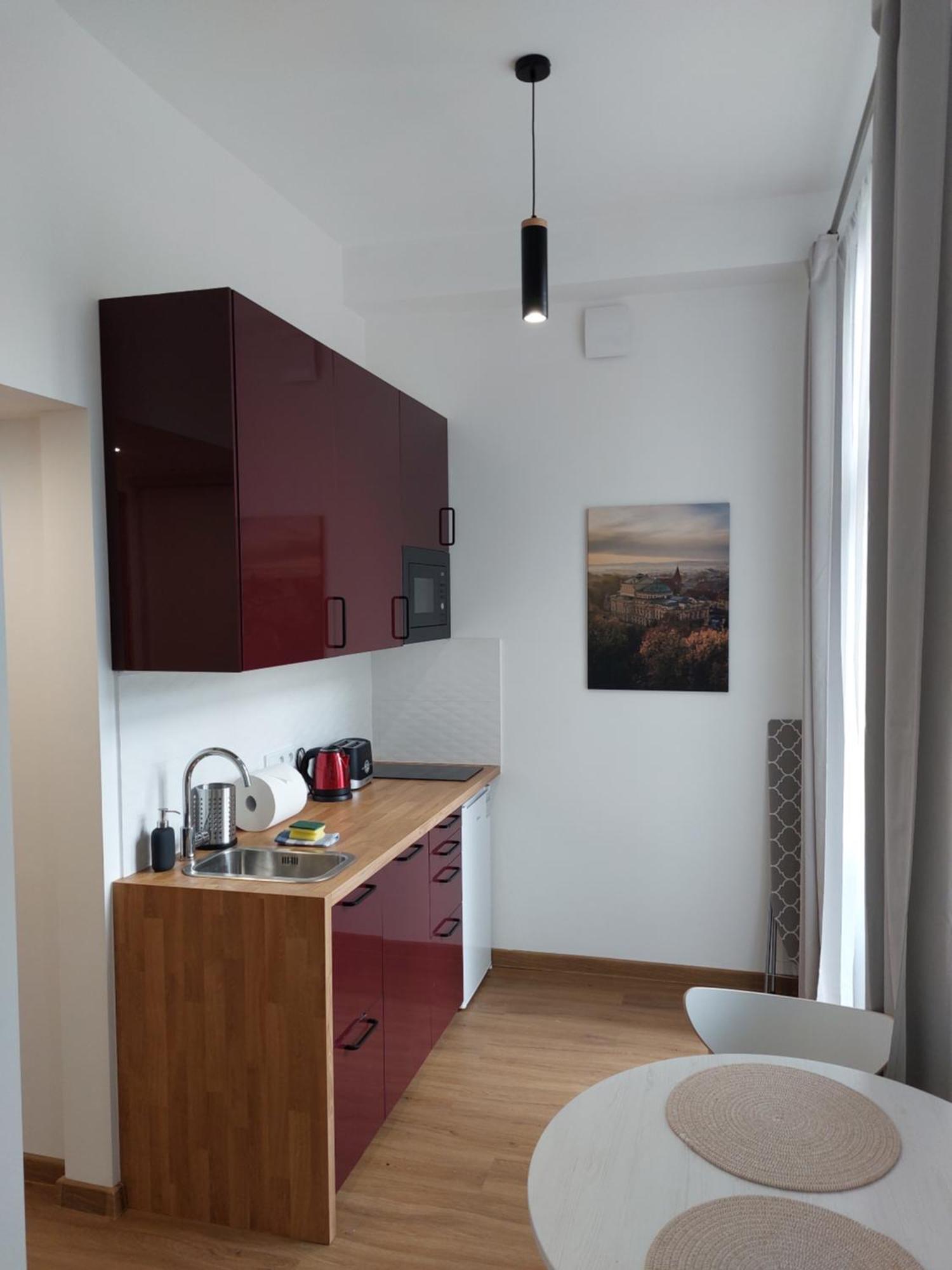 Old Town Stage Apartment One คราคูฟ ภายนอก รูปภาพ
