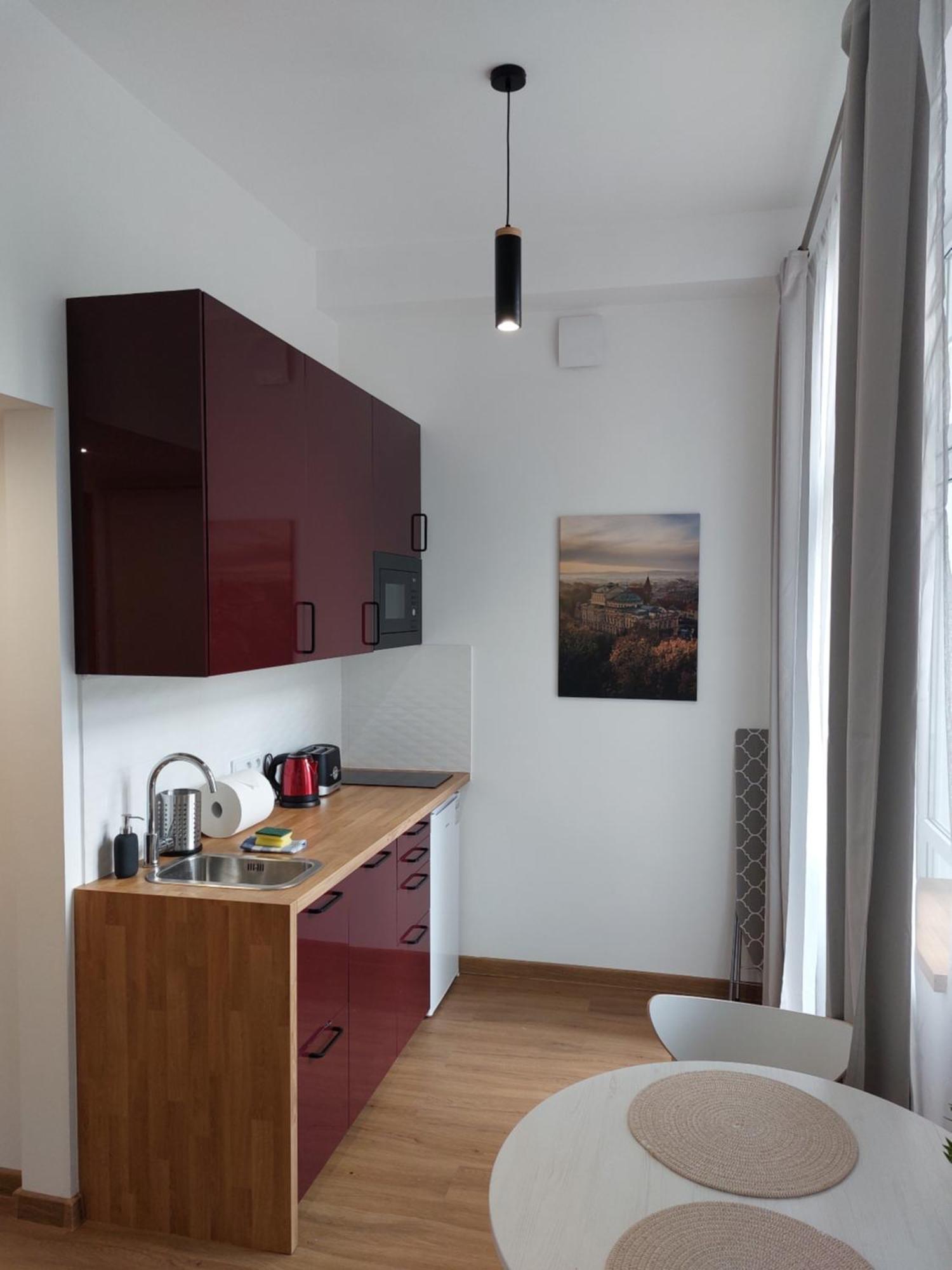 Old Town Stage Apartment One คราคูฟ ภายนอก รูปภาพ
